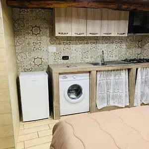 https://vico-tre-re-a-toledo-39.hotels-amalfi.com