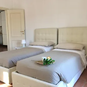 Appartement La Casa Di Giulia With Air Conditioning, Wifi And Private Parking, Rapallo