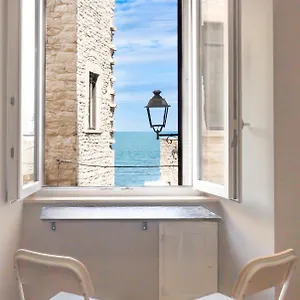 https://dimora-nel-palazzo-ducale.barihotels.org