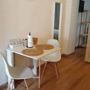https://piazzetta-degli-innamorati.barihotels.org