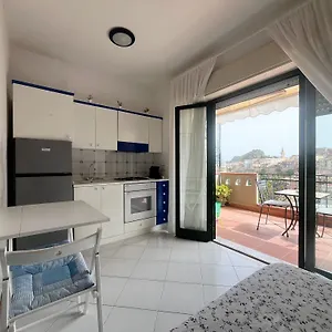 Gardenia , Taormina Italia